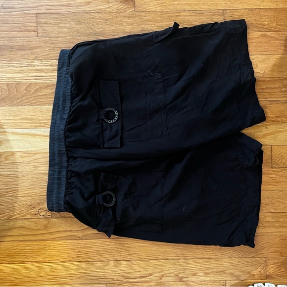 Men’s Off-White c/o Virgil Abloh “MAIN LABEL” shorts. Black. Size large. - Picture 3 of 11